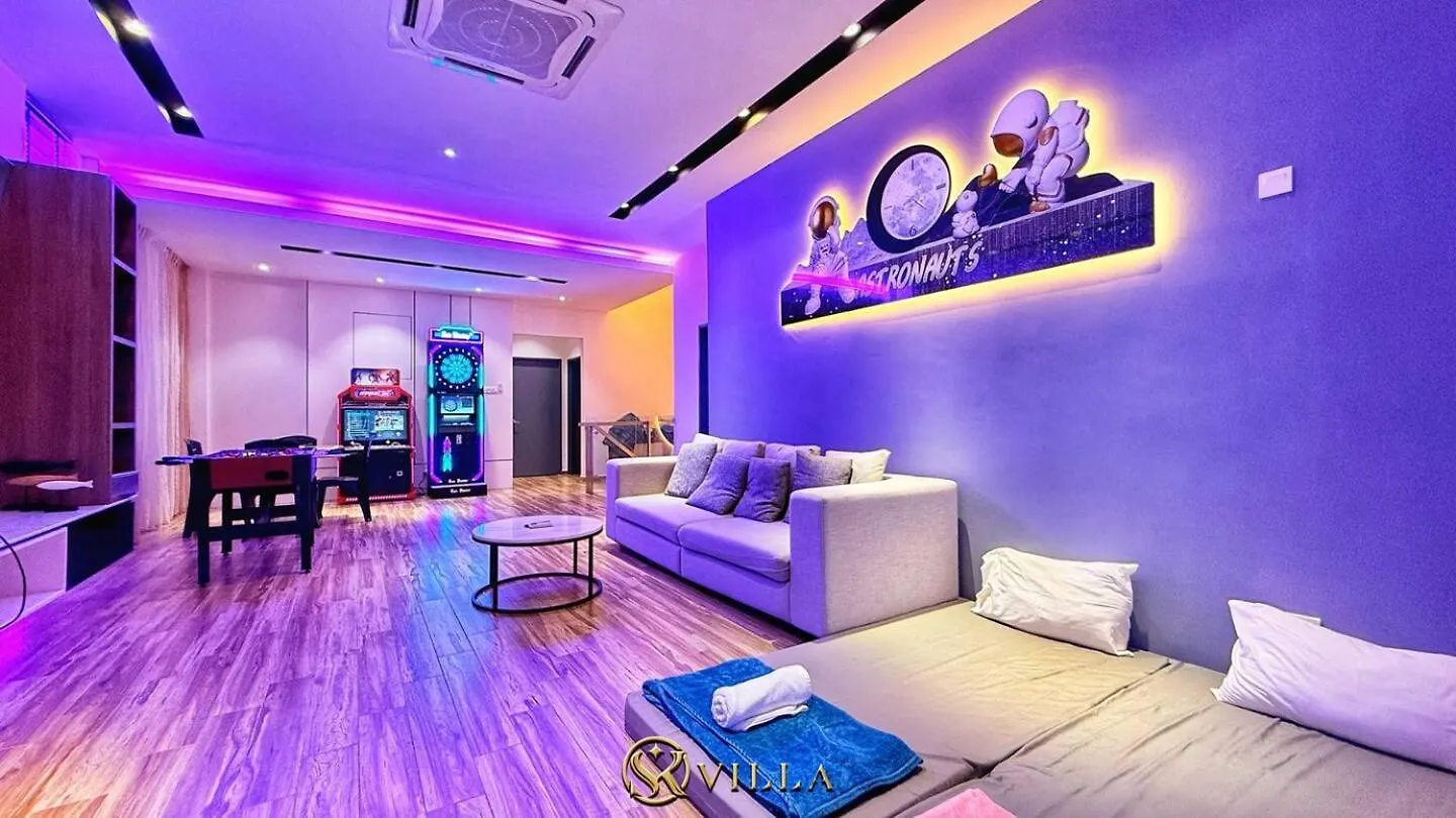Sk Villa With 35Pax Jacuzzi Swimming Pool Karaoke Bbq Pool Table Malacca 0*,  Malasia
